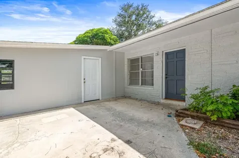 2213 2nd Street SW Vero Beach FL 32962