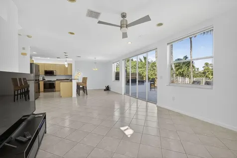 1438 Briar Oak Drive Royal Palm Beach FL 33411