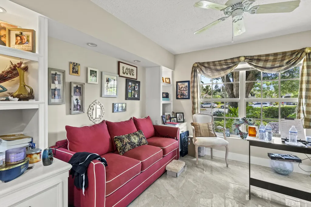 1402 SW Bent Pine Cove Port St Lucie FL 34986