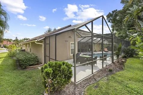 1402 SW Bent Pine Cove Port St Lucie FL 34986