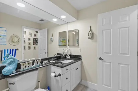 1402 SW Bent Pine Cove Port St Lucie FL 34986