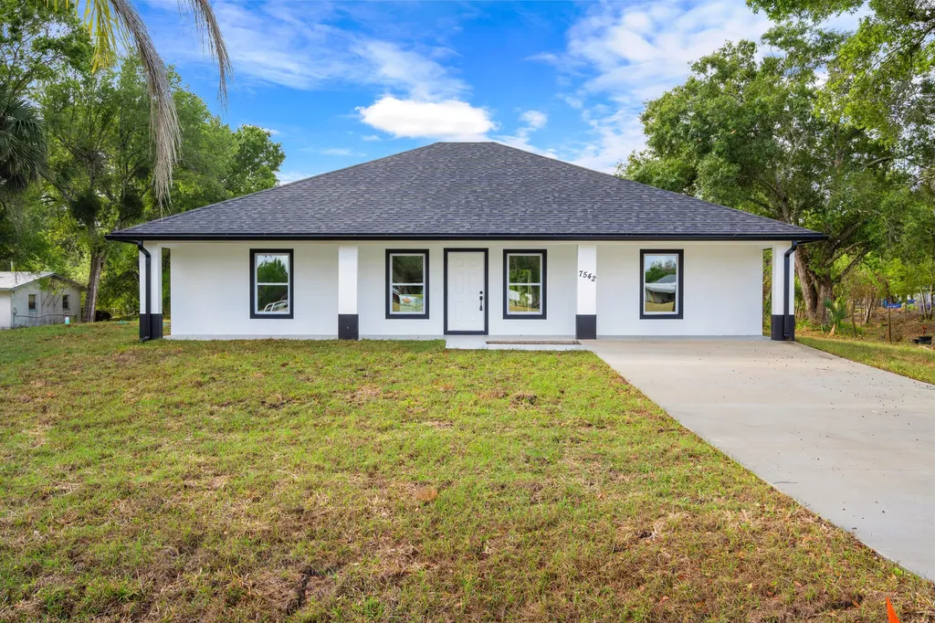 7542 NW 83rd Court Okeechobee FL 34972