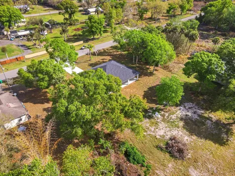 7542 NW 83rd Court Okeechobee FL 34972