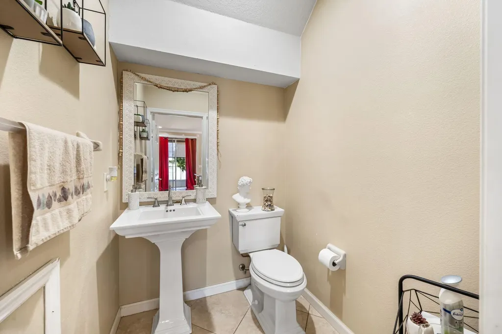 1003 NW Leonardo Circle Port St Lucie FL 34986