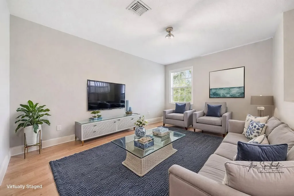 1003 NW Leonardo Circle Port St Lucie FL 34986