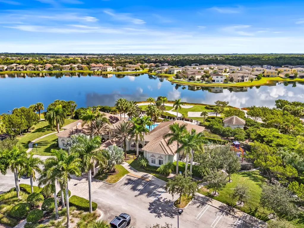 1003 NW Leonardo Circle Port St Lucie FL 34986
