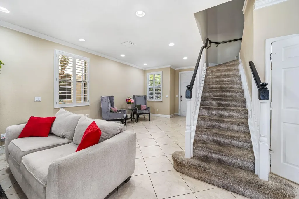 1003 NW Leonardo Circle Port St Lucie FL 34986