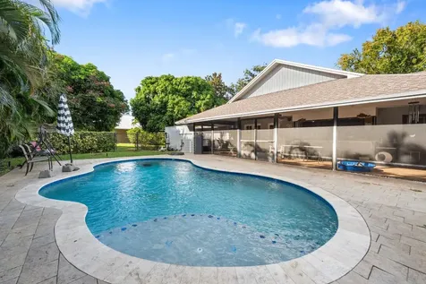 2138 SE Herron Avenue Port St Lucie FL 34952