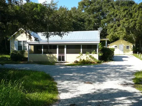 2917 N Old Dixie Highway Fort Pierce FL 34946