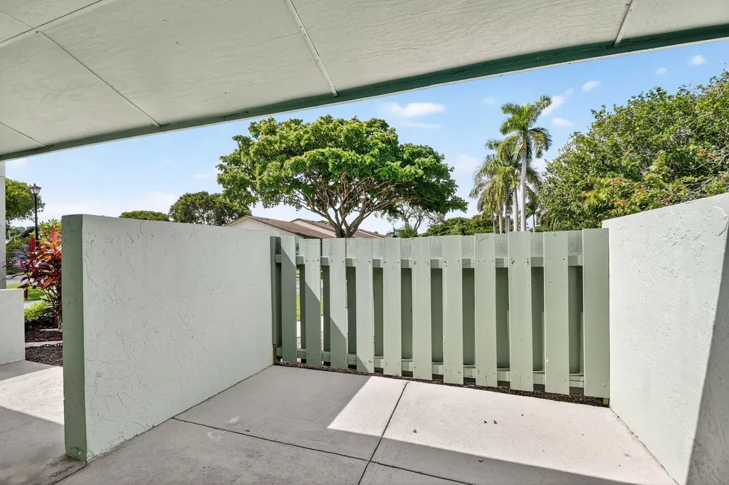 20 Camden Lane Boynton Beach FL 33426