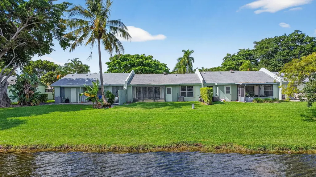 20 Camden Lane Boynton Beach FL 33426
