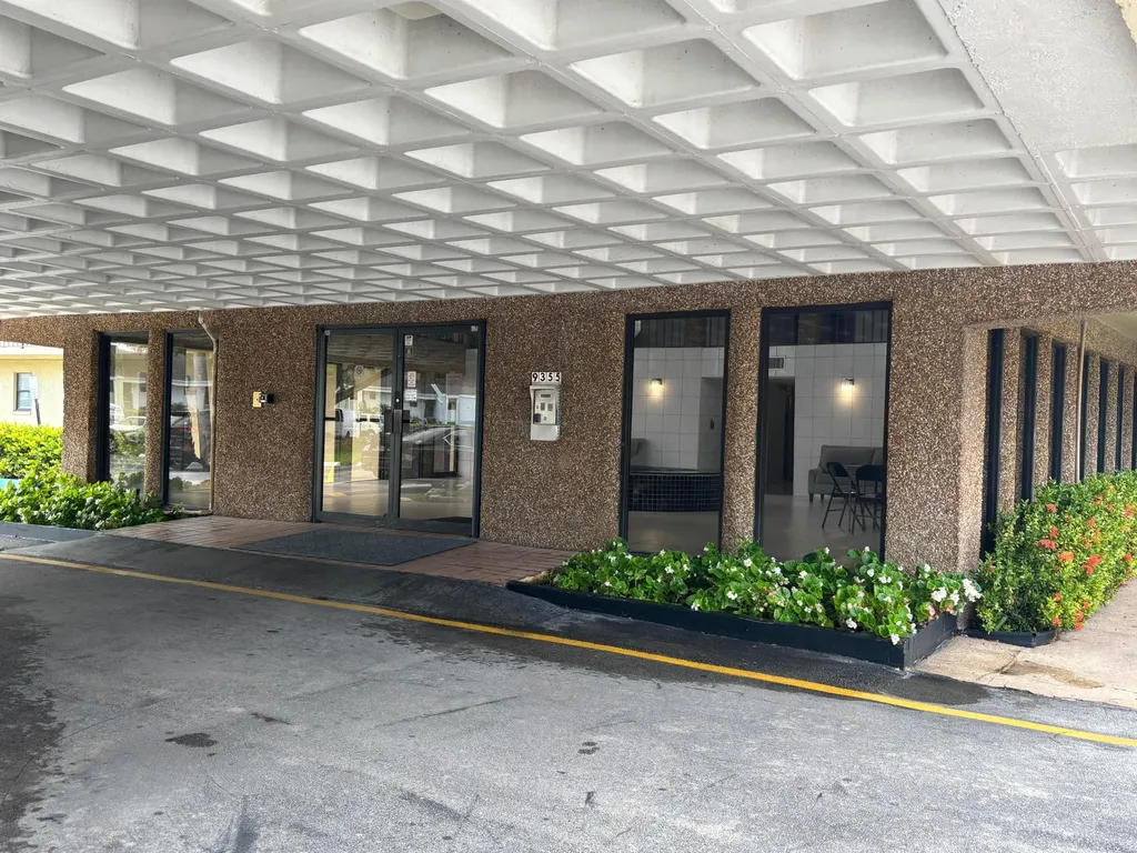 9355 SW 8th Street Boca Raton FL 33428
