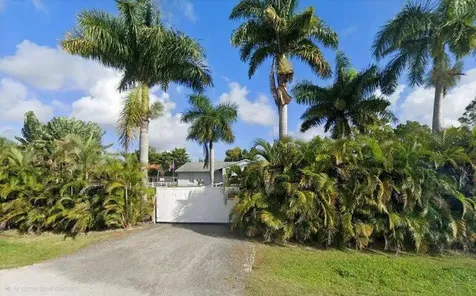 13997 76th Road N West Palm Beach FL 33412