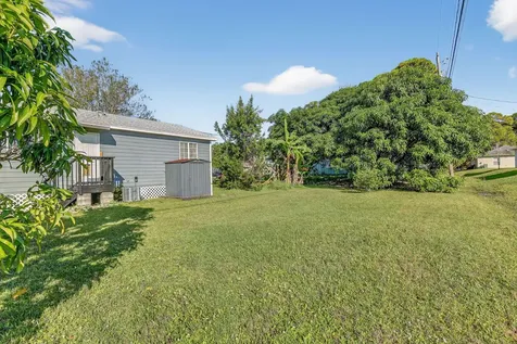 1140 11th Terrace SW Vero Beach FL 32962