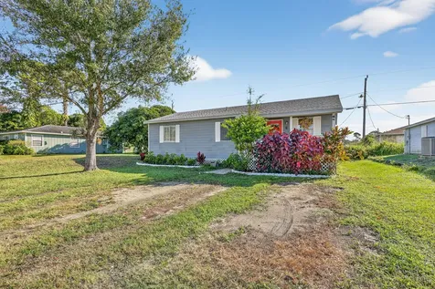 1140 11th Terrace SW Vero Beach FL 32962
