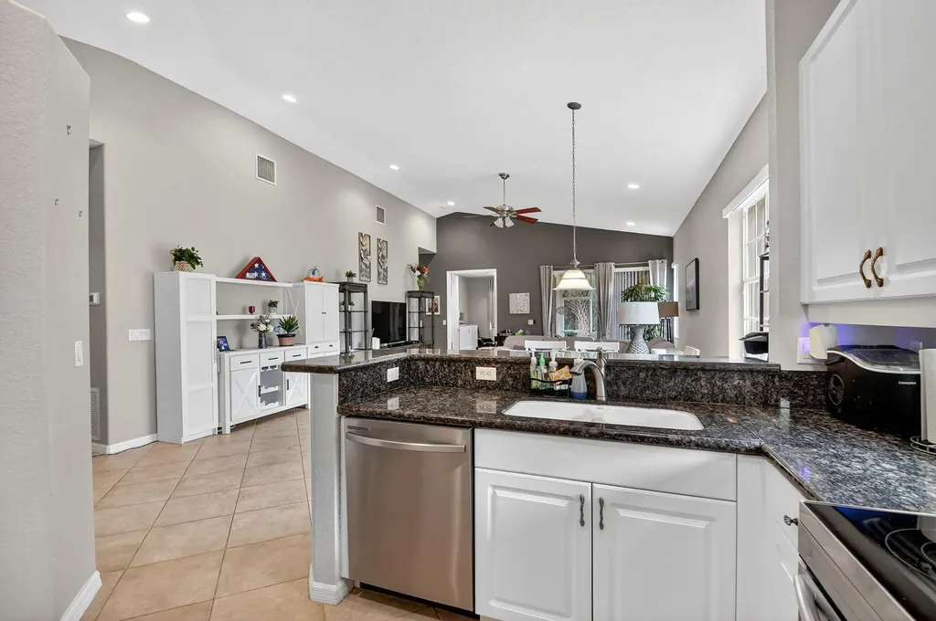 2544 Sandy Cay West Palm Beach FL 33411