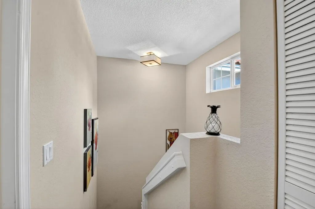 7476 Sarentino Lane Boynton Beach FL 33437
