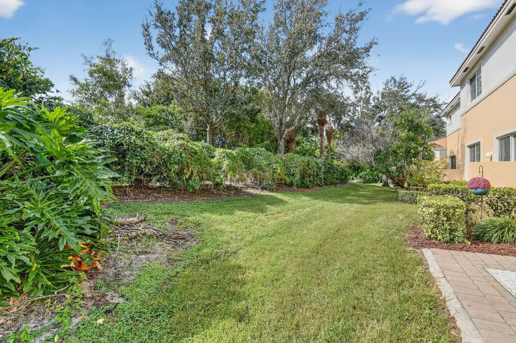 7476 Sarentino Lane Boynton Beach FL 33437