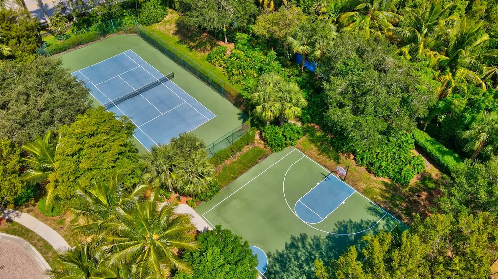 7476 Sarentino Lane Boynton Beach FL 33437