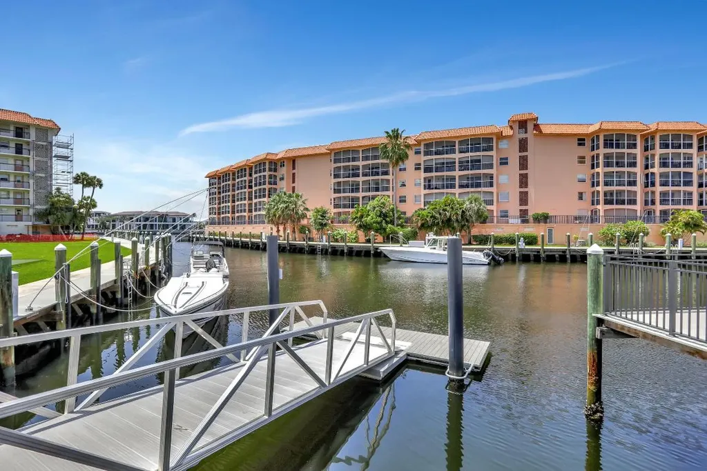 2871 N Ocean Boulevard Boca Raton FL 33431