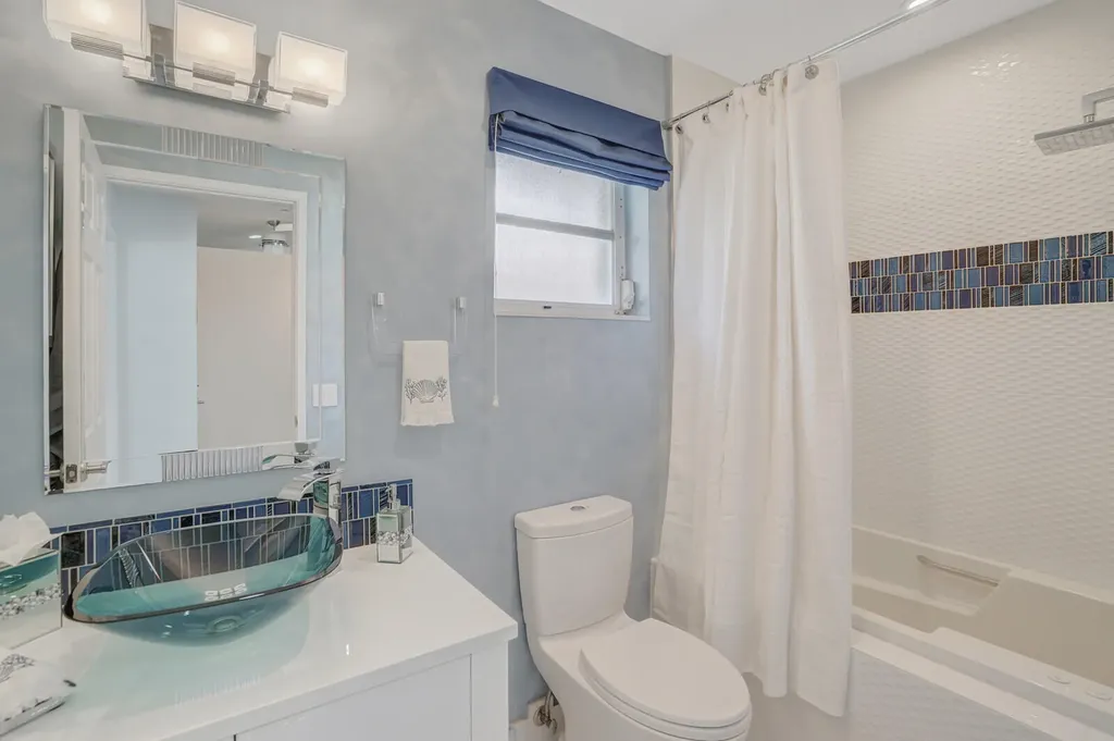 6099 Waldwick Circle Delray Beach FL 33484