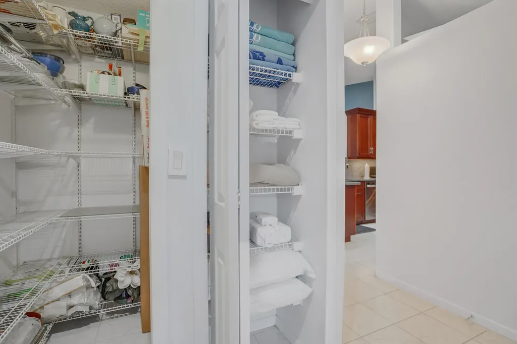 6099 Waldwick Circle Delray Beach FL 33484