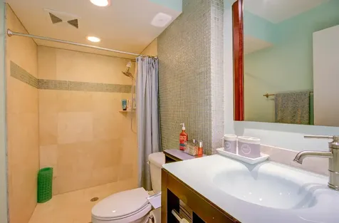 3040 Lake Shore Drive Riviera Beach FL 33404