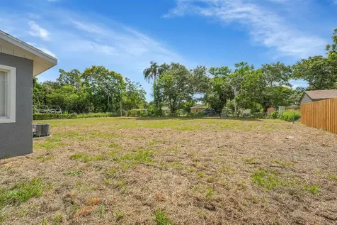 304 N 28th Street Fort Pierce FL 34947