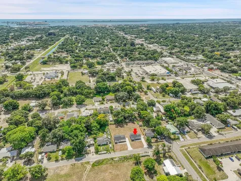 304 N 28th Street Fort Pierce FL 34947