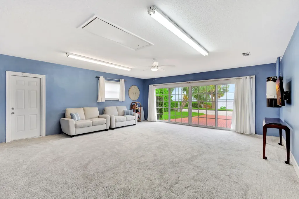 1141 Pine Point Road West Palm Beach FL 33404