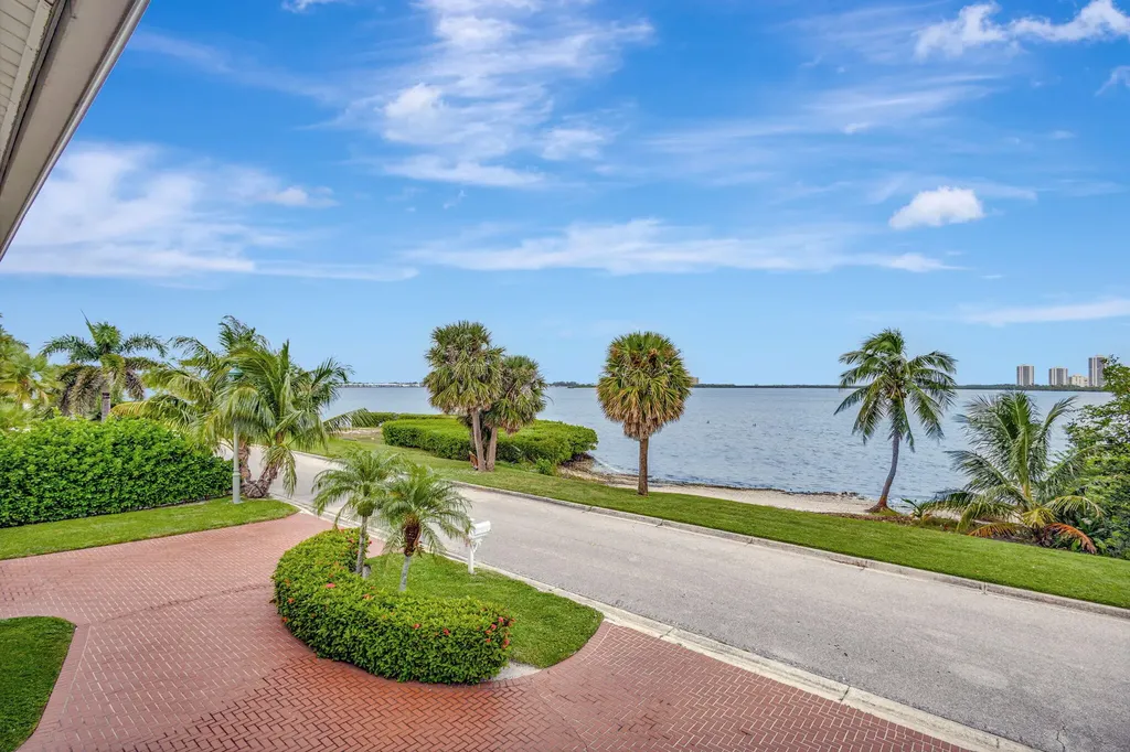 1141 Pine Point Road West Palm Beach FL 33404