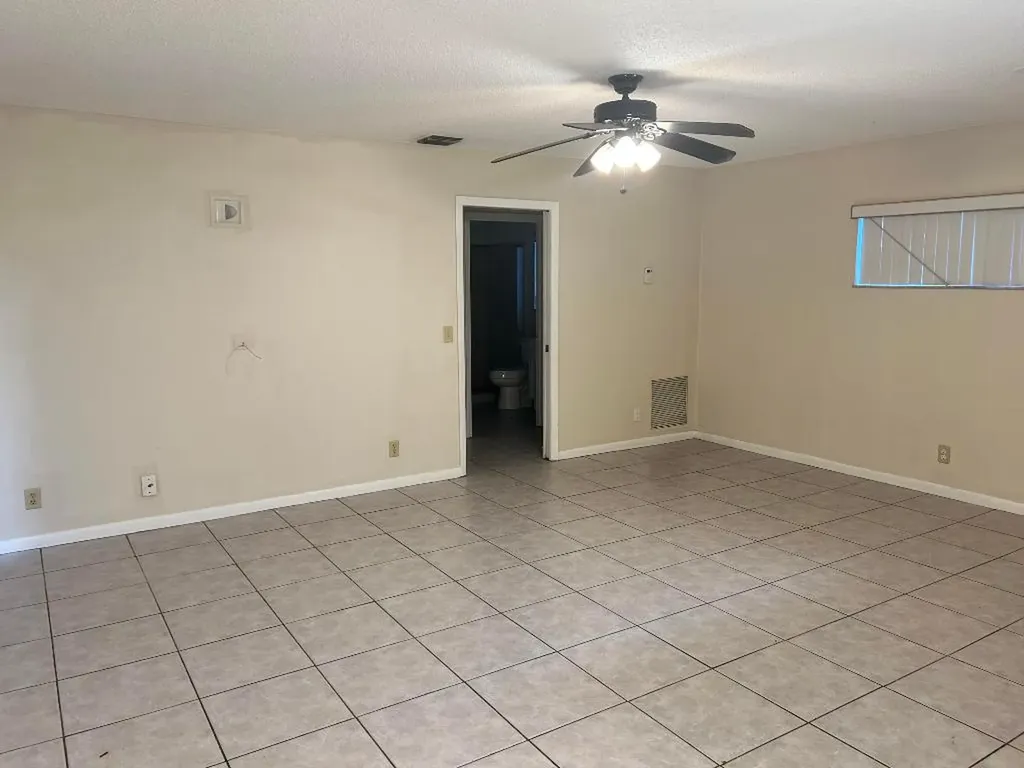 23 Crossings Circle Boynton Beach FL 33435