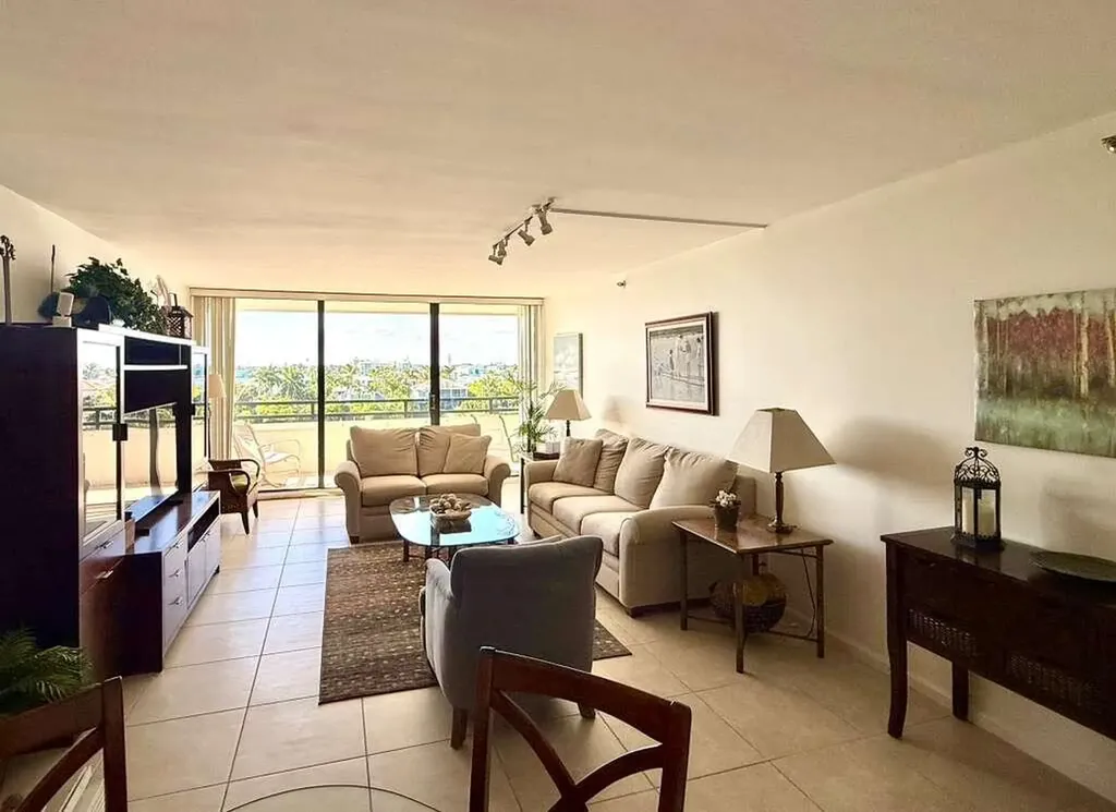 3555 S Ocean Boulevard South Palm Beach FL 33480