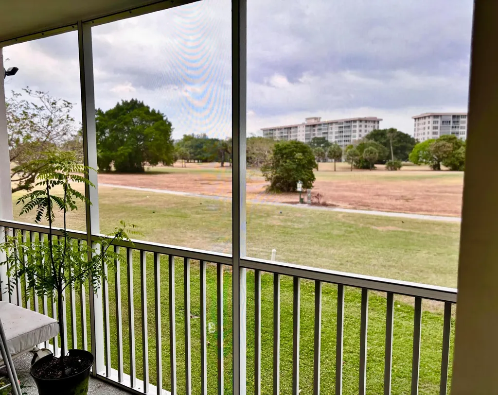 2900 N Palm Aire Drive Pompano Beach FL 33069