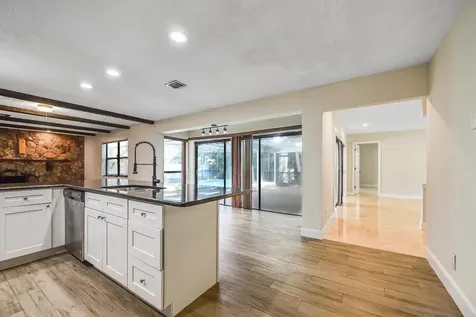 8385 NW 14th Street Coral Springs FL 33071