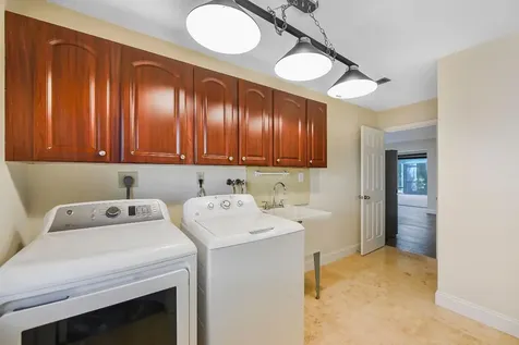 8385 NW 14th Street Coral Springs FL 33071