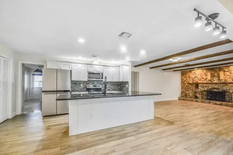 8385 NW 14th Street Coral Springs FL 33071
