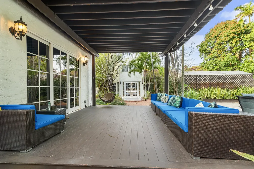 643 36th Street West Palm Beach FL 33407