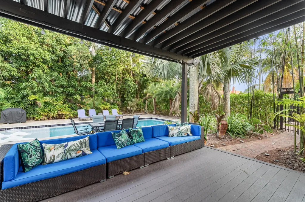 643 36th Street West Palm Beach FL 33407