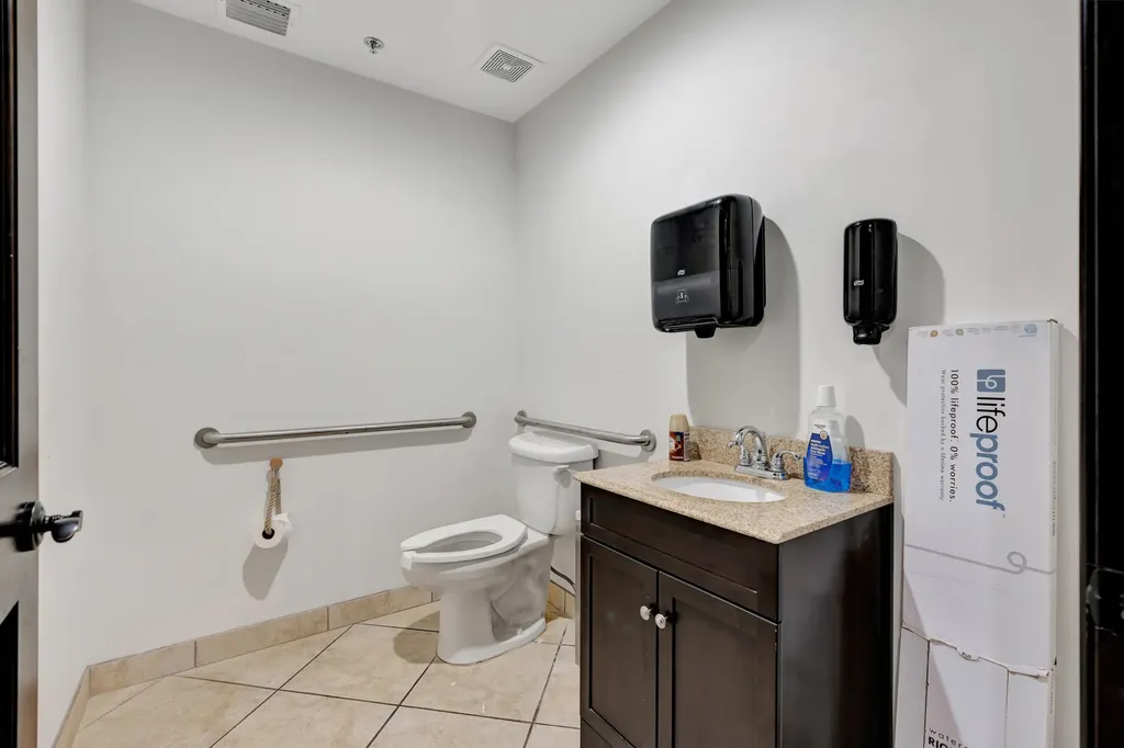 679 NW Enterprise Drive Port St Lucie FL 34986