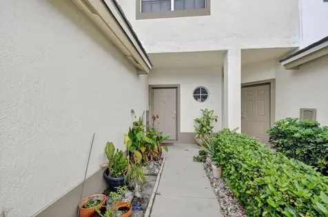 7614 Sonesta Shores Drive Lake Worth FL 33463