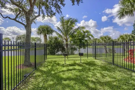 7614 Sonesta Shores Drive Lake Worth FL 33463