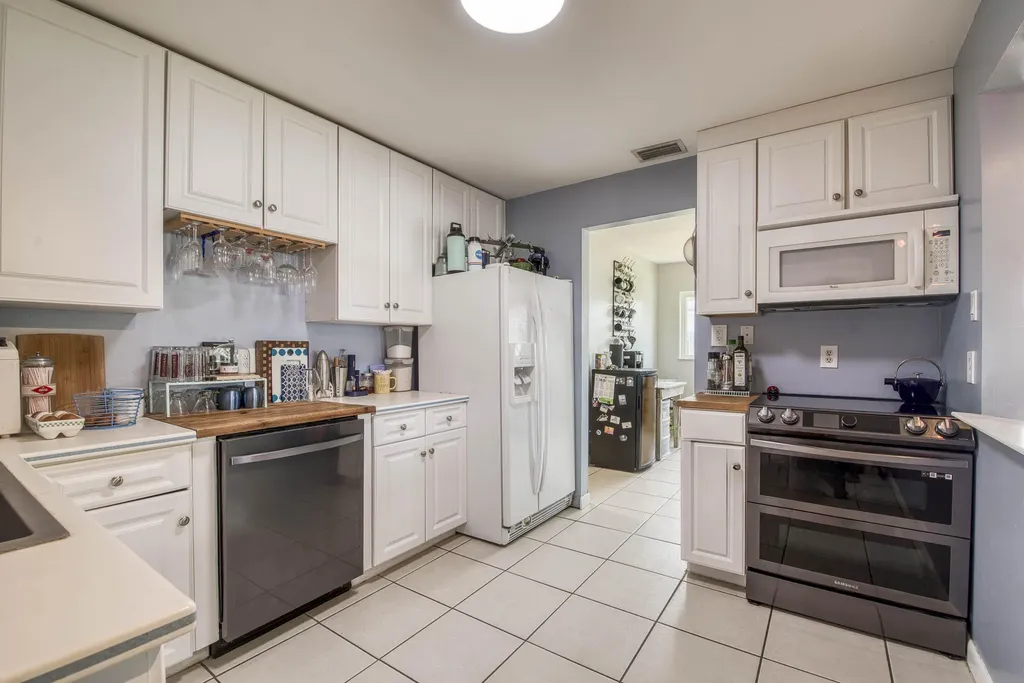3406 Capri Road Palm Beach Gardens FL 33410