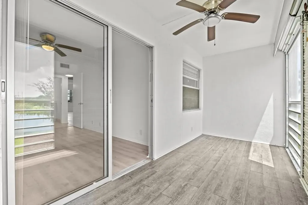 2044 Hythe C Boca Raton FL 33434