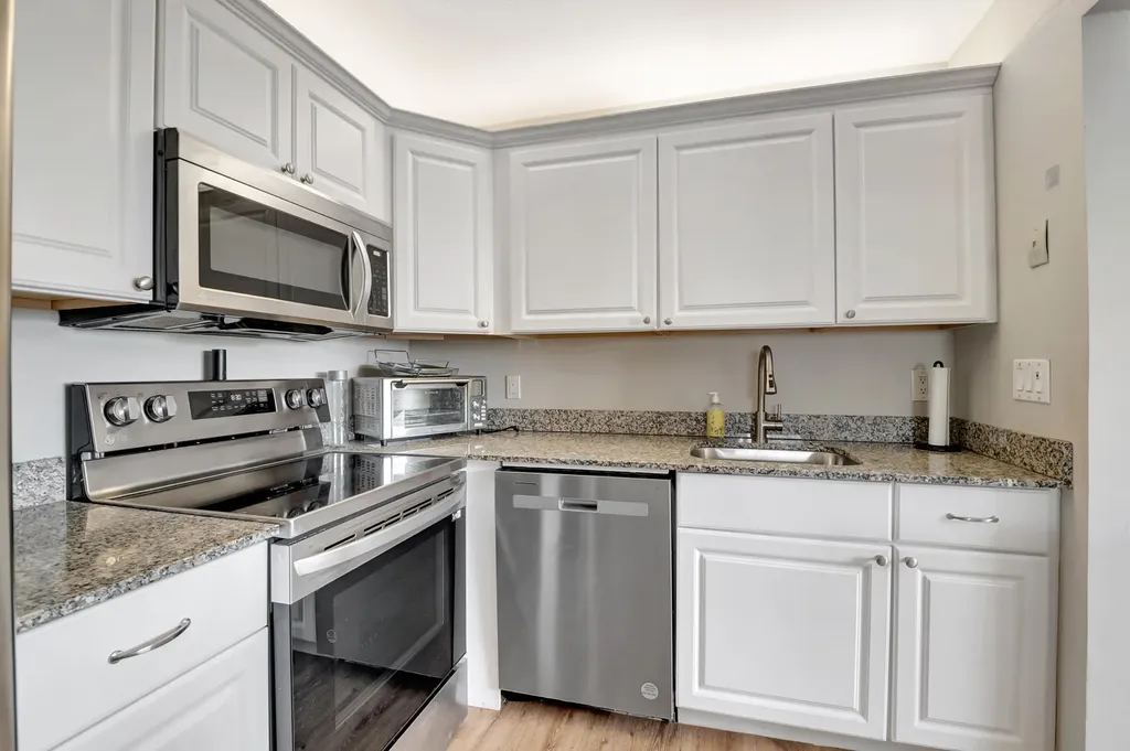 195 Monaco E Delray Beach FL 33446