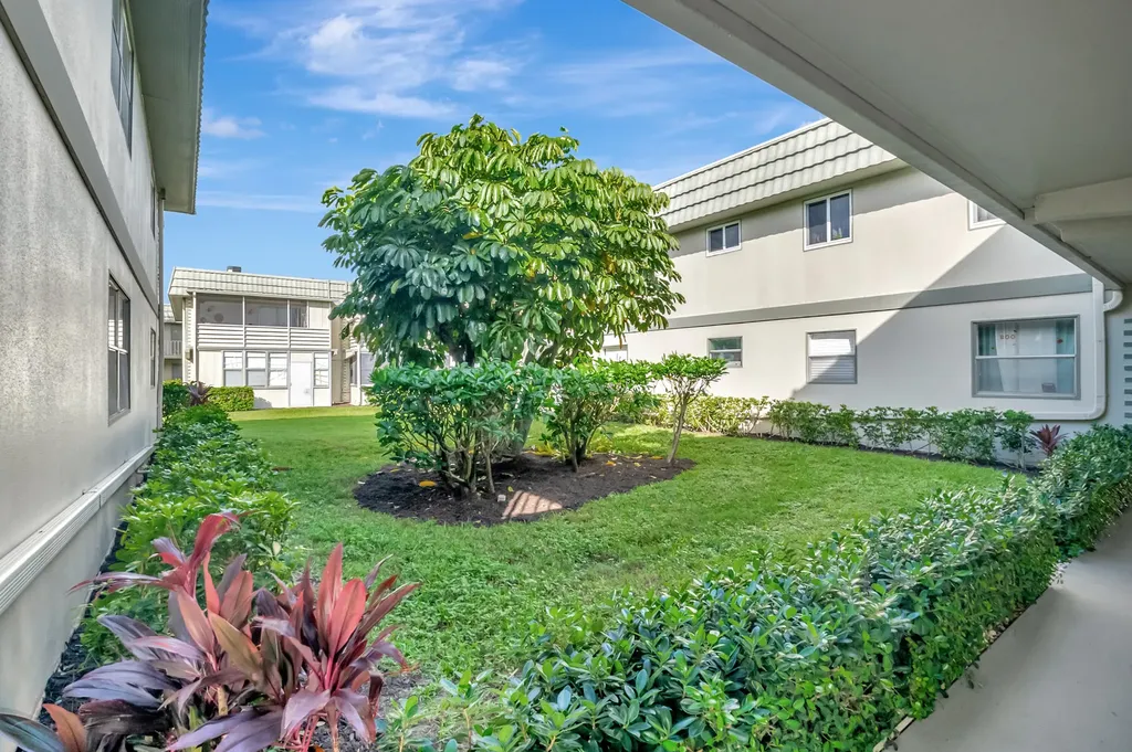 195 Monaco E Delray Beach FL 33446