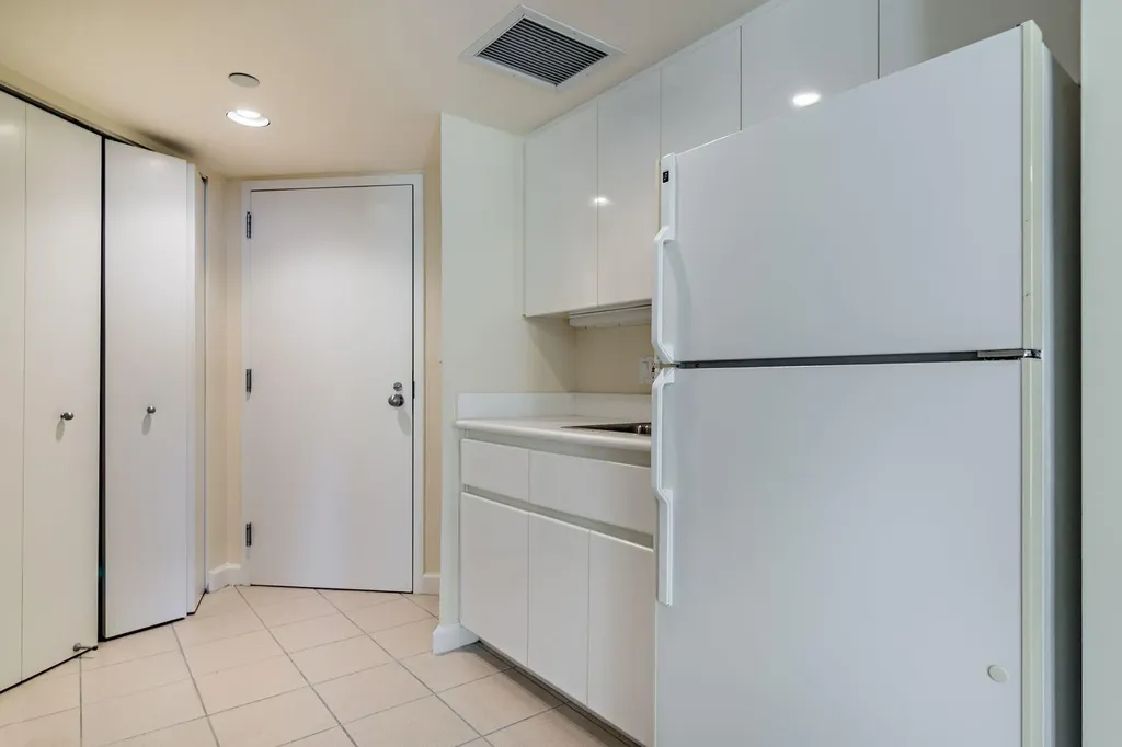 2770 S Ocean Boulevard Palm Beach FL 33480
