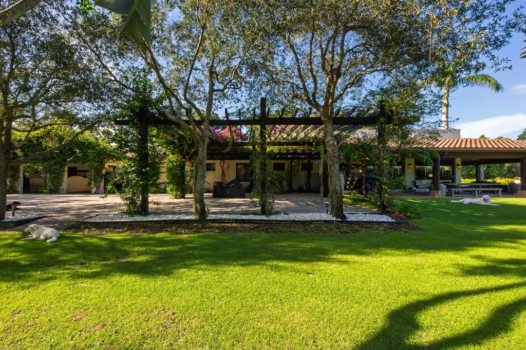 5420 Las Palmas Avenue Wellington FL 33449
