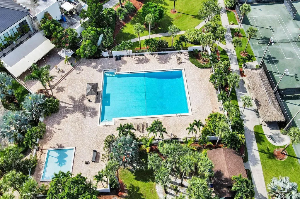 1797 Gulfstream Way West Palm Beach FL 33411