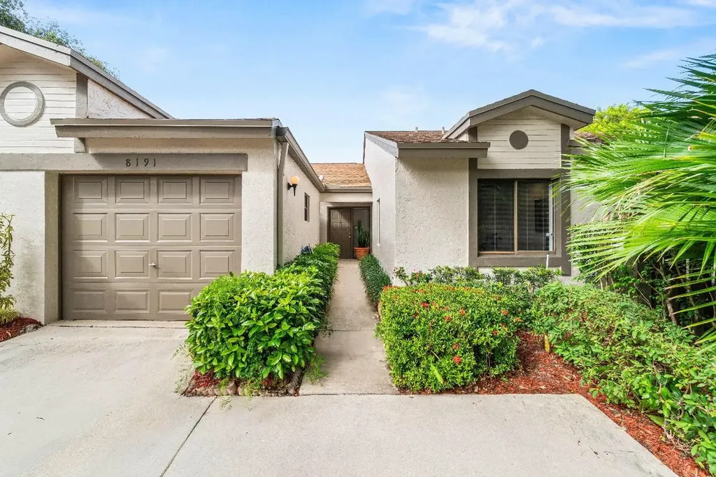 8191 Whispering Palm Drive Boca Raton FL 33496
